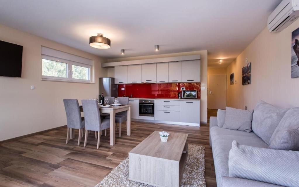 Apartments Marina Malinska Ngoại thất bức ảnh