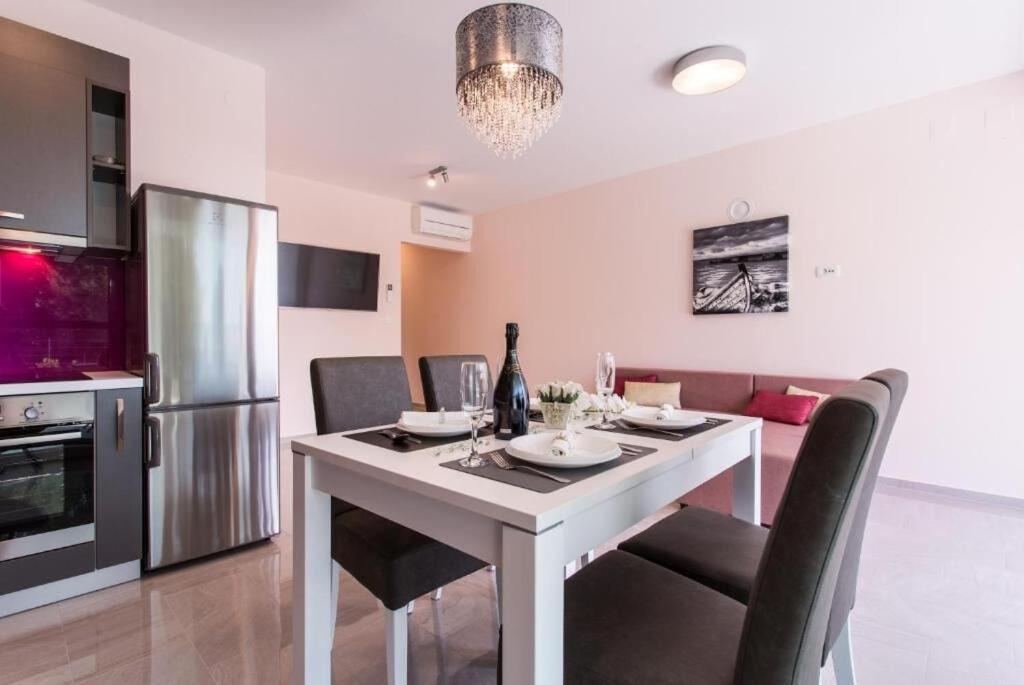 Apartments Marina Malinska Ngoại thất bức ảnh