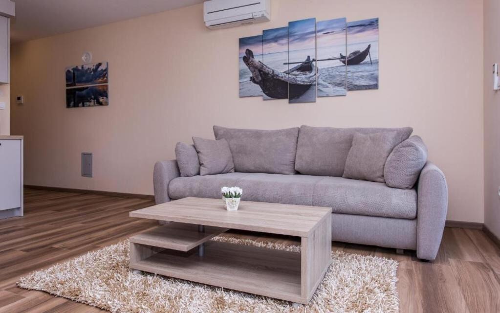 Apartments Marina Malinska Ngoại thất bức ảnh